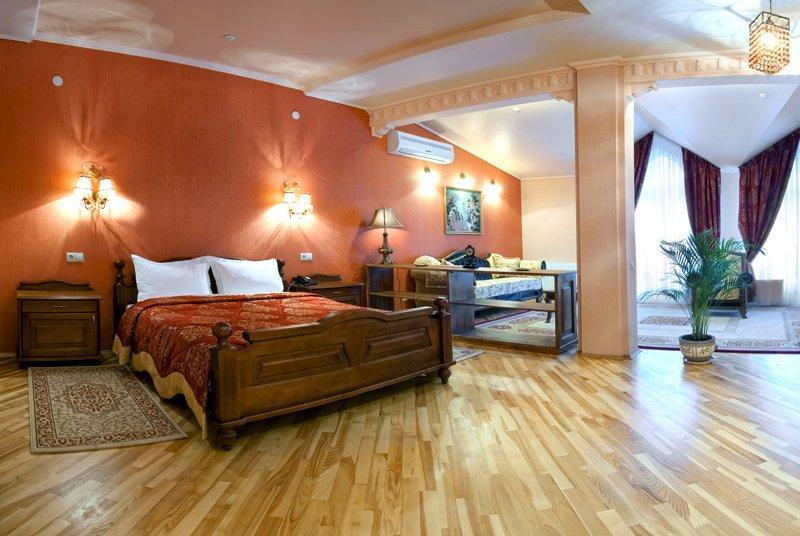 Okolytsya Motel รีฟเน ภายนอก รูปภาพ
